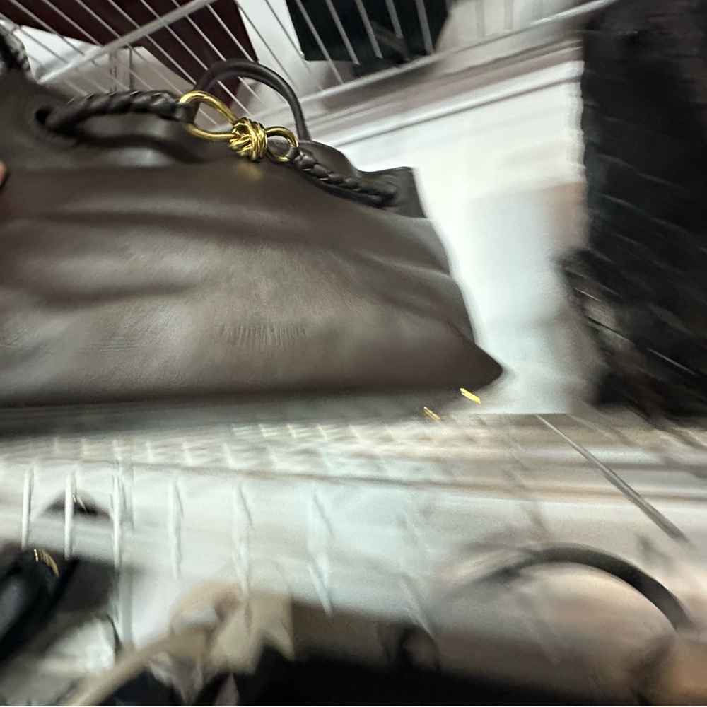 BOTTEGA VENETA 
Andiamo medium leather tote - Picture 5 of 9